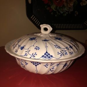 Myott Finlandia Covered Vegetable Dish